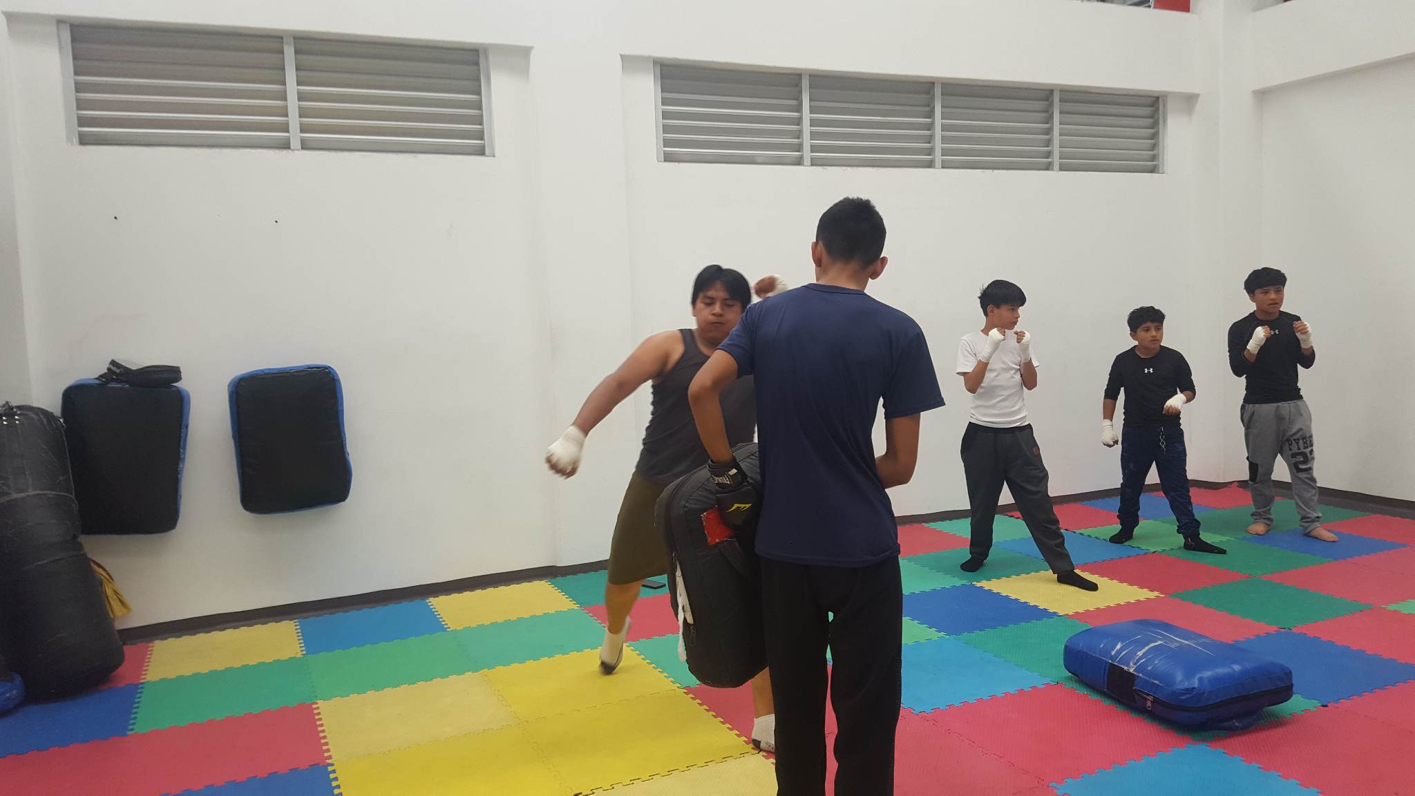 1687794147 19 Integrate a las clases de Kickboxing que el Polideportivo Municipal