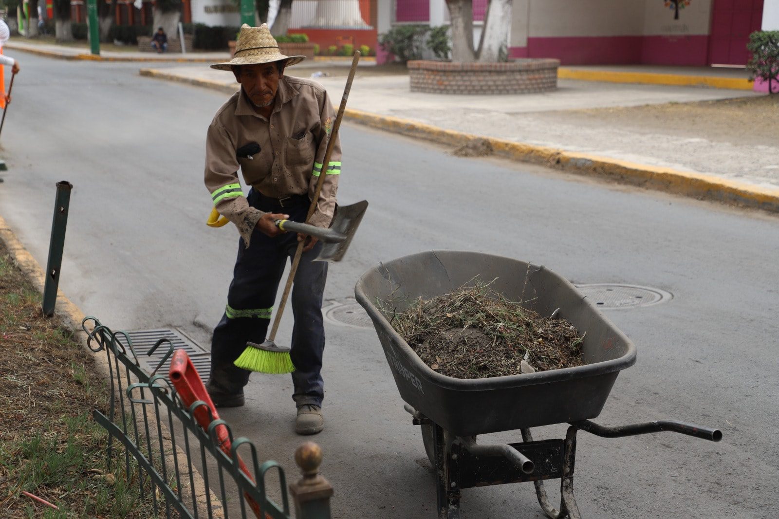 1687812200 52 Para el mejoramiento de la imagen urbana se llevo a