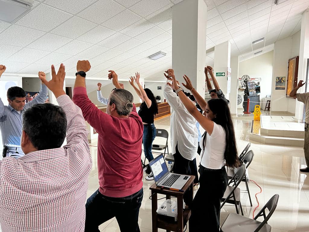 1687880782 166 Se lleva a cabo la ponencia Liderazgo de excelencia impartida