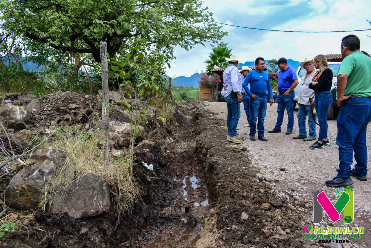 1687956091 448 Se lleva a cabo la rehabilitacion de las cunetas en