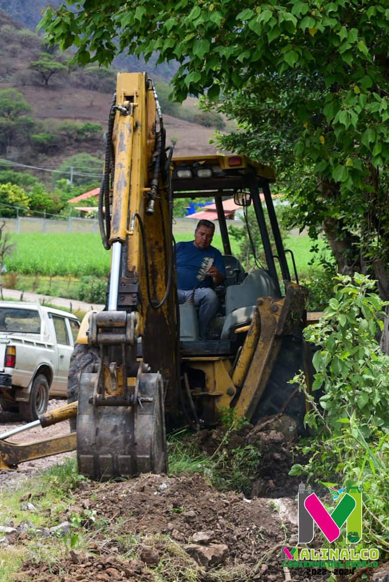 1687956142 Se lleva a cabo la rehabilitacion de las cunetas en