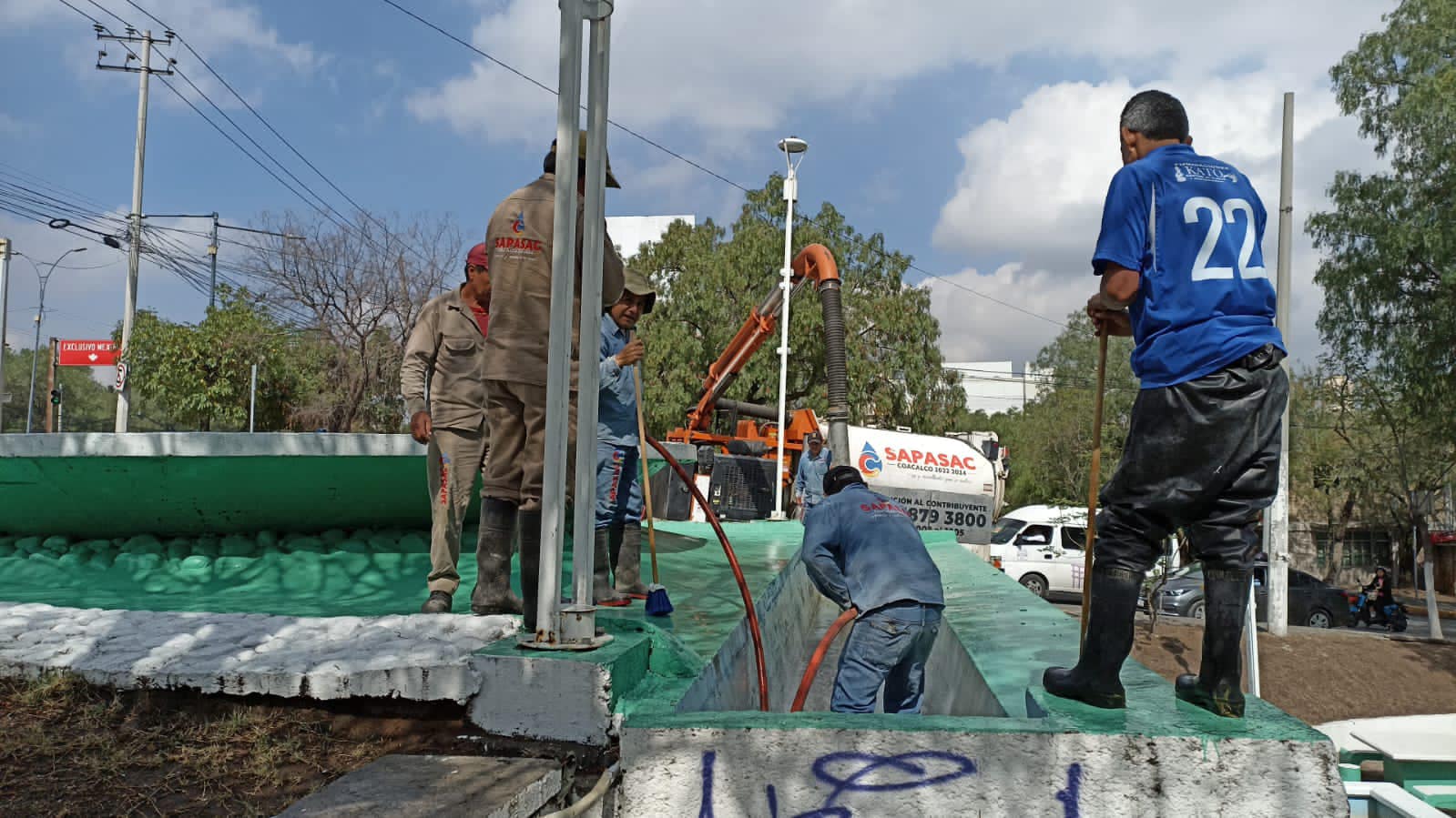 1687986034 322 ¡EstamosTrabajando para rehabilitar nuestras areas publicas Personal de Sapasa