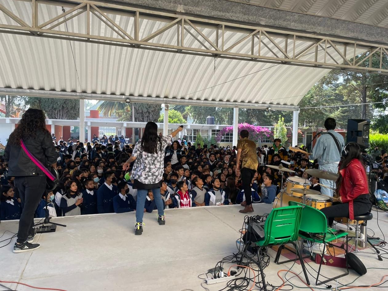 1687986633 582 CONCIERTO CONFERENCIA PARA ADOLESCENTES VISITO SIETE ESCUELAS DE NUESTRO PUEBLO