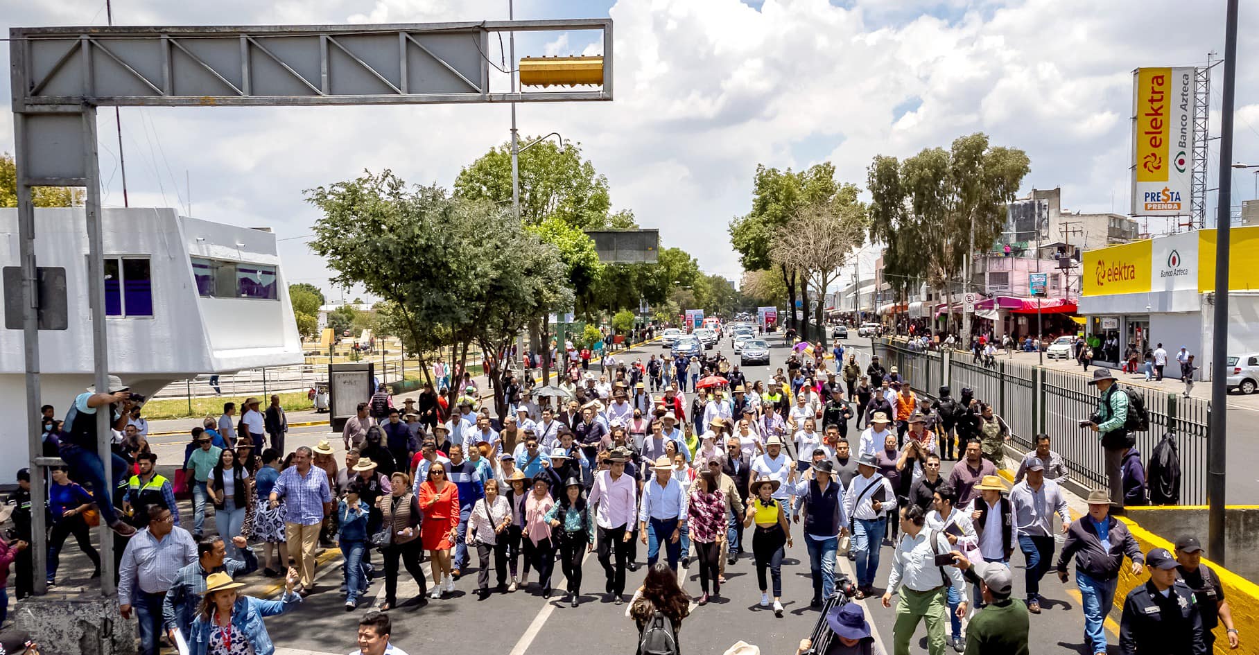 1687991962 462 ¡Estamos recuperando las vialidades de Toluca Nuestro Presidente Municipal R