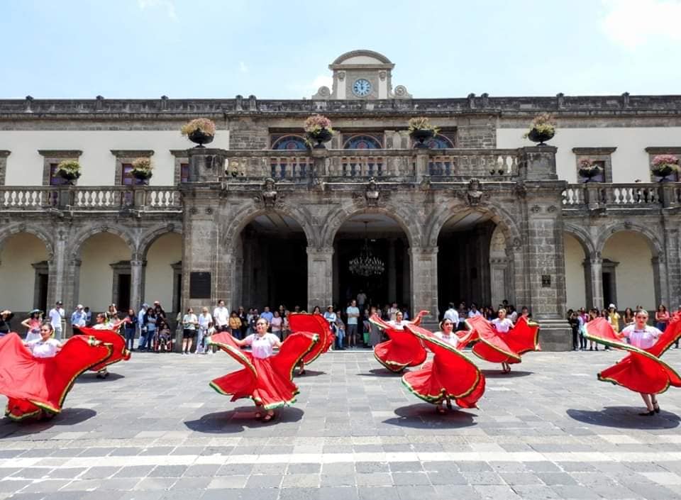 1688059774 483 Te compartimos algunas fotografias de la presentacion del ballet folclorico