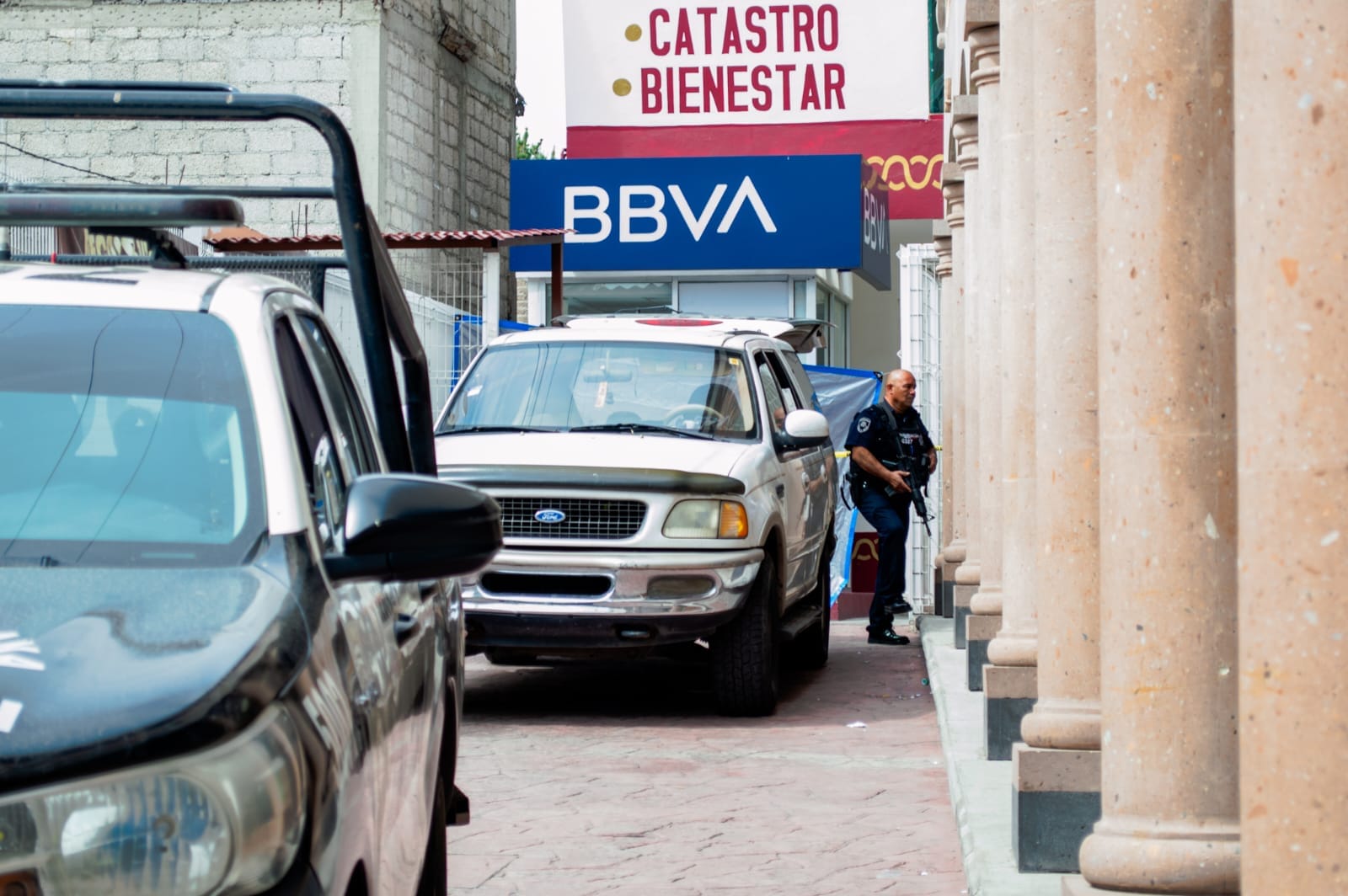 1688061880 POLICIA DE CHIMALHUACAN FRUSTRA INTENTO DE ROBO DE CAJERO ATM