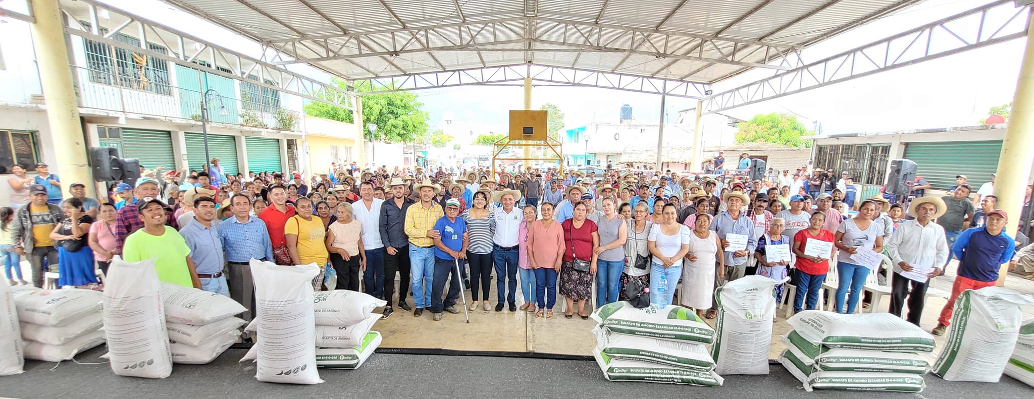 1688132482 506 Avanzamos con la entrega de fertilizantes gratuito