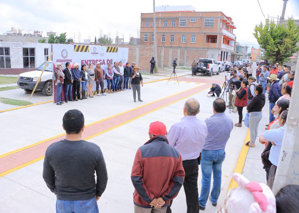 1688141731 780 Vecinos estrenan pavimentacion de calle Miguel Hidalgo en la colonia