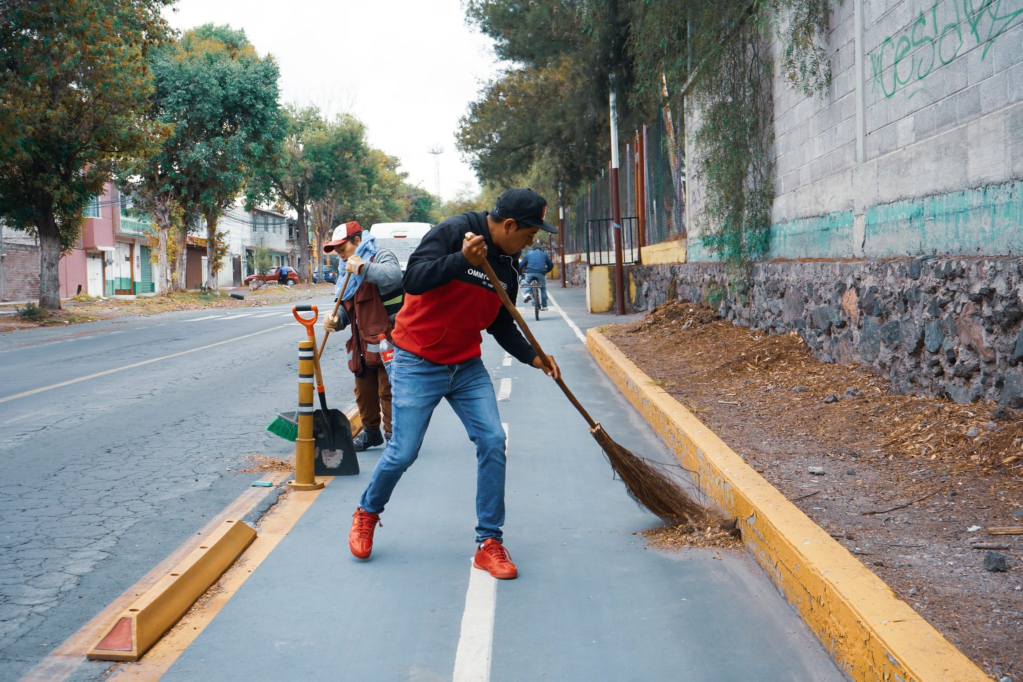 1688152164 324 El Ayuntamiento de Texcoco realiza limpieza de la ciclovia que