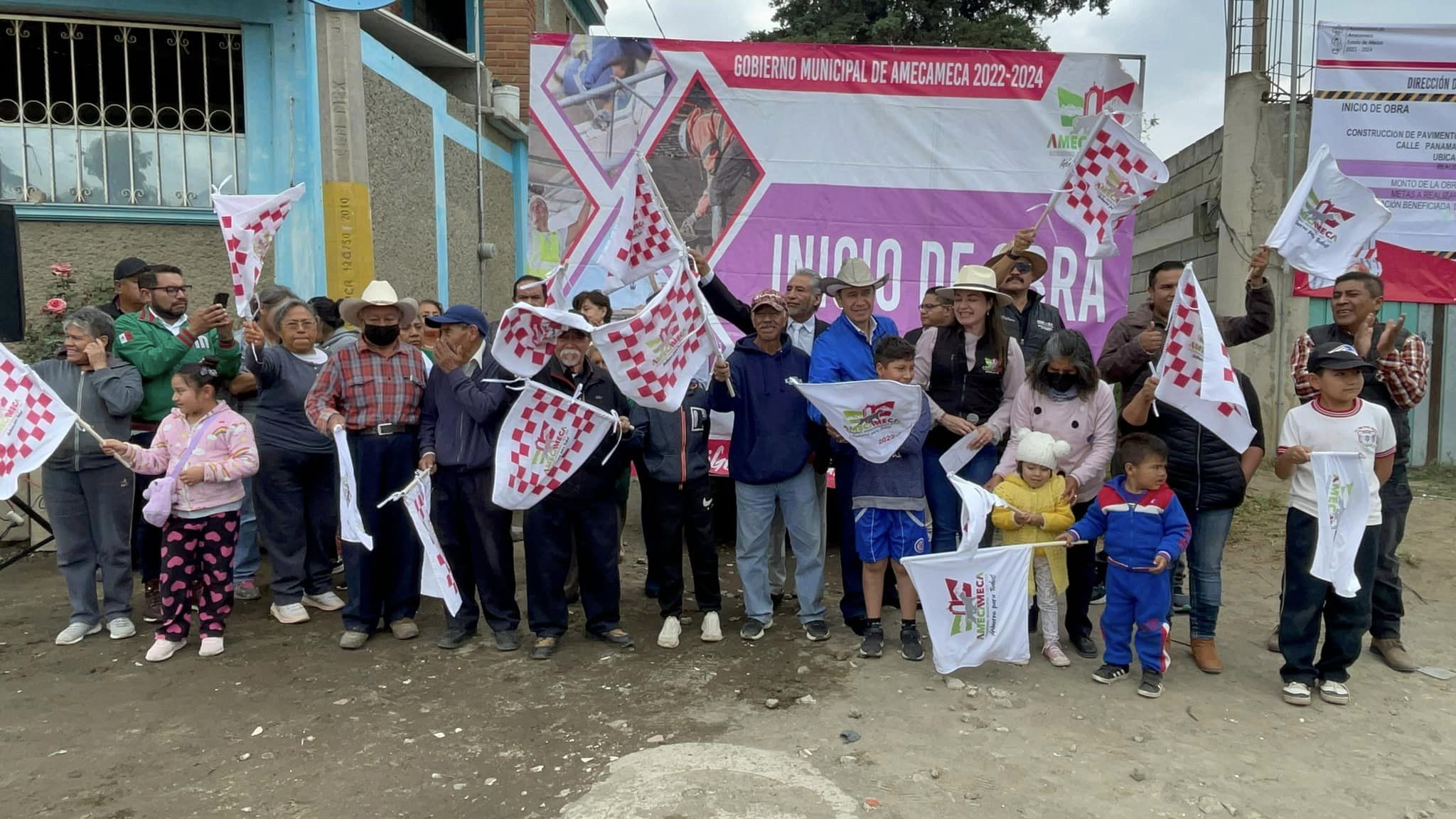 1688159427 699 ObraPublica Integrantes del AyuntamientoDeAmecameca encabezaron el arranque