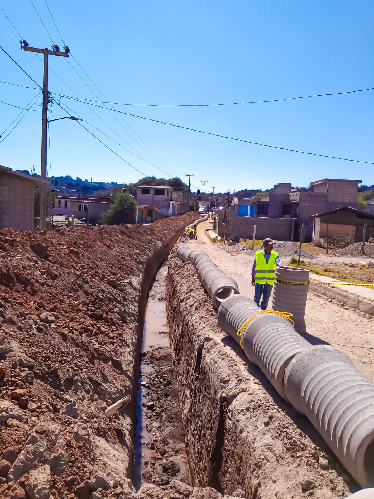 1688160208 490 Obras Publicas Para los vecinos de Pueblo Nuevo estamos trabajando