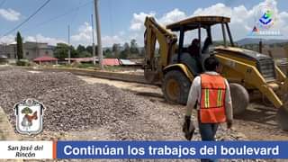 Continuan los trabajos en el boulevard Mariposa Monarca mas de