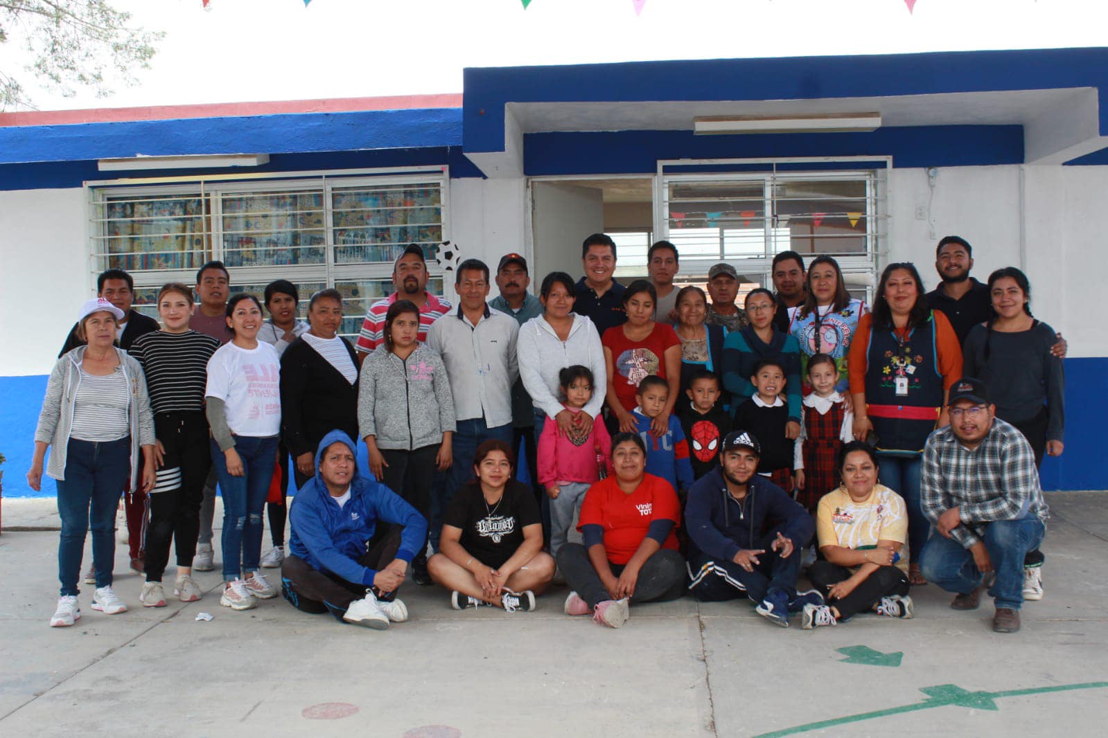 ¡JORNADA DE PINTURA El Gobierno Municipal de Tepetlaoxtoc presidido por