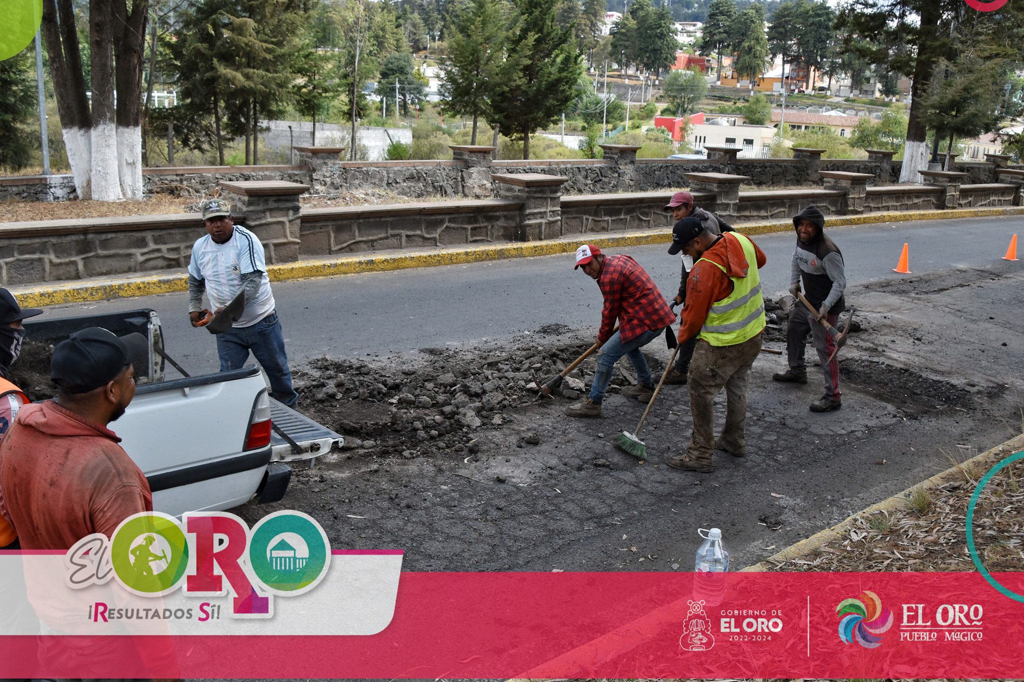 1688219247 3 ¡Por tu seguridad bacheamos con mezcla asfaltica el Boulevard Jacinto