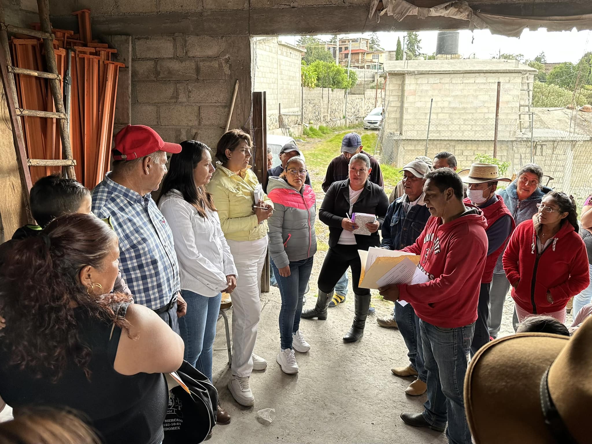 1688222086 Los trabajos de obra continuan en el Municipio El Presidente