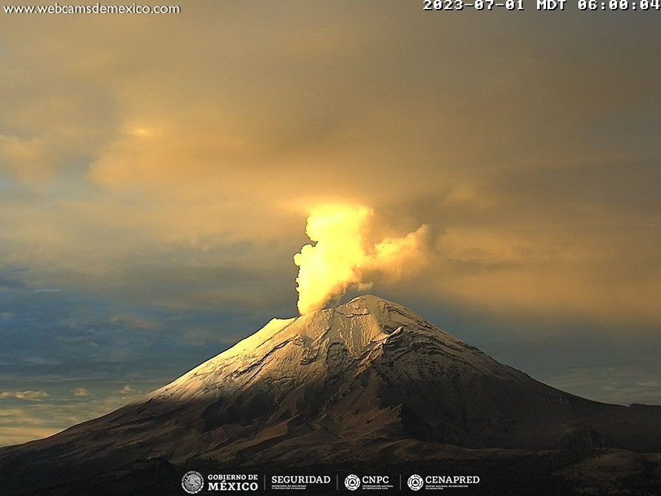 1688234719 45 EL VOLCAN SIGUE ACTIVO CONTINUA SEMAFORO DE ALERTA EN AMARILLO