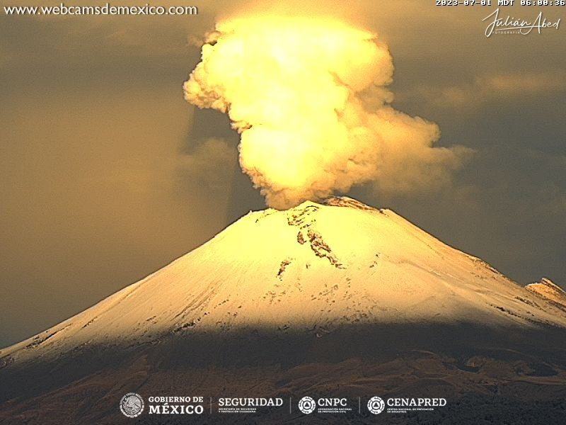 1688234732 388 EL VOLCAN SIGUE ACTIVO CONTINUA SEMAFORO DE ALERTA EN AMARILLO