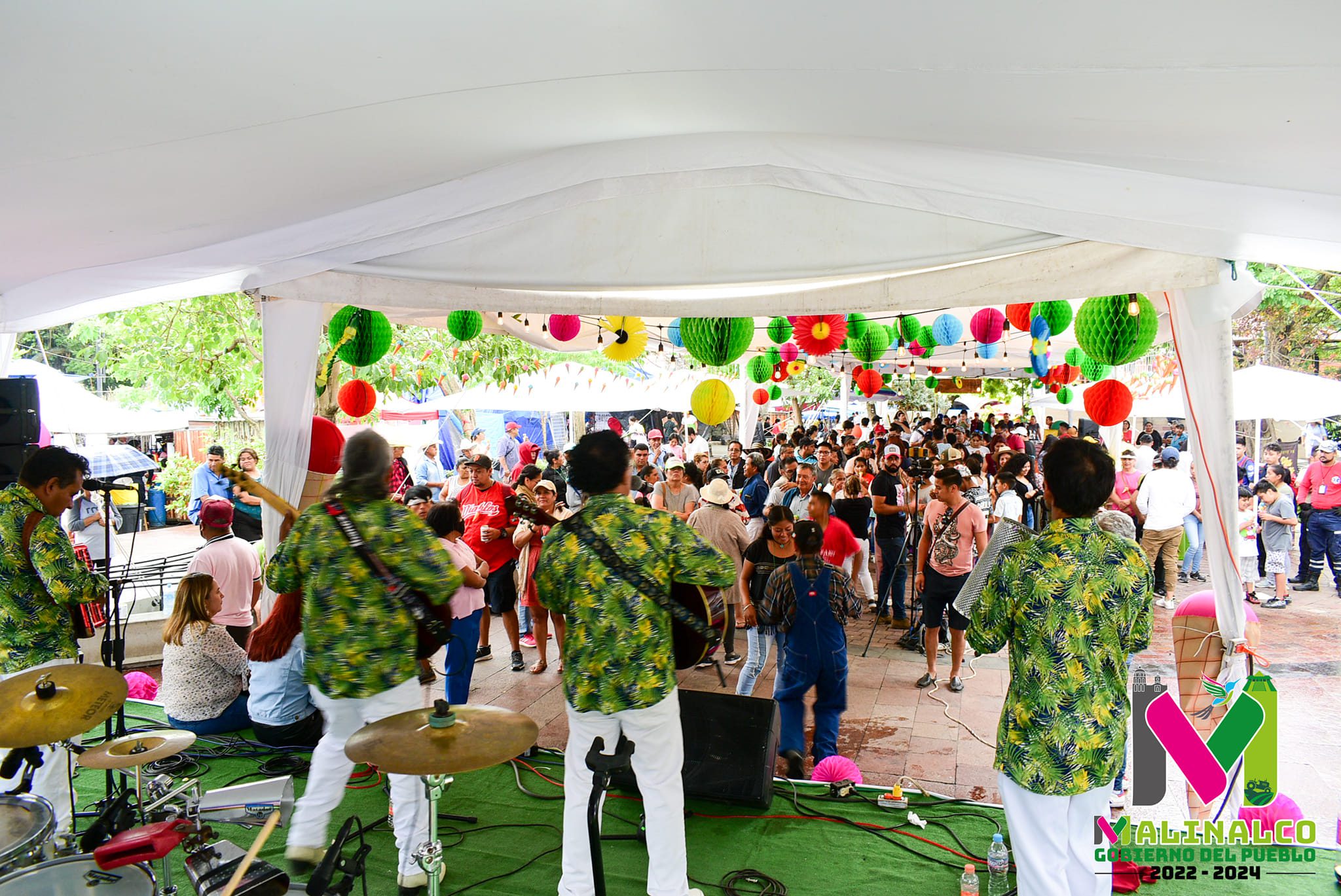 1688315068 599 La participacion del grupo Historia Continua Acapulco musica tropical para