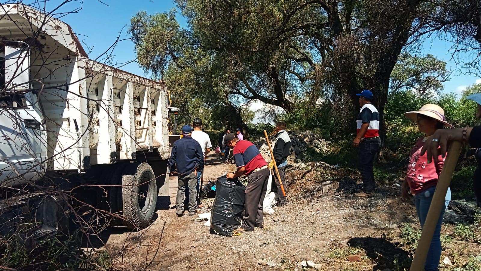 1688404185 18 ¡Jornada de Limpieza en San Francisco Jolalpan El Gobierno Municipal