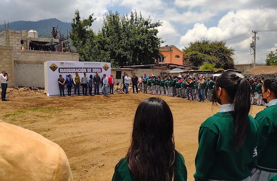 1688411732 618 Inauguramos la construccion de una barda en la telesecundaria Jose