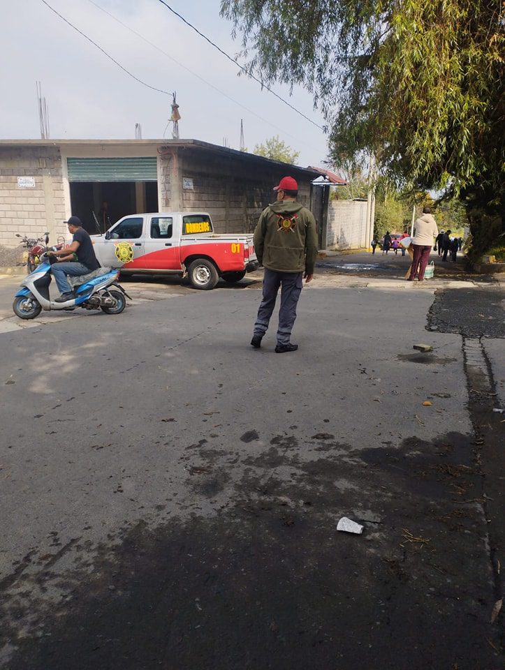 1688507539 992 SE SUMAN BOMBEROS AL PROGRAMA ESCUELA SEGURA