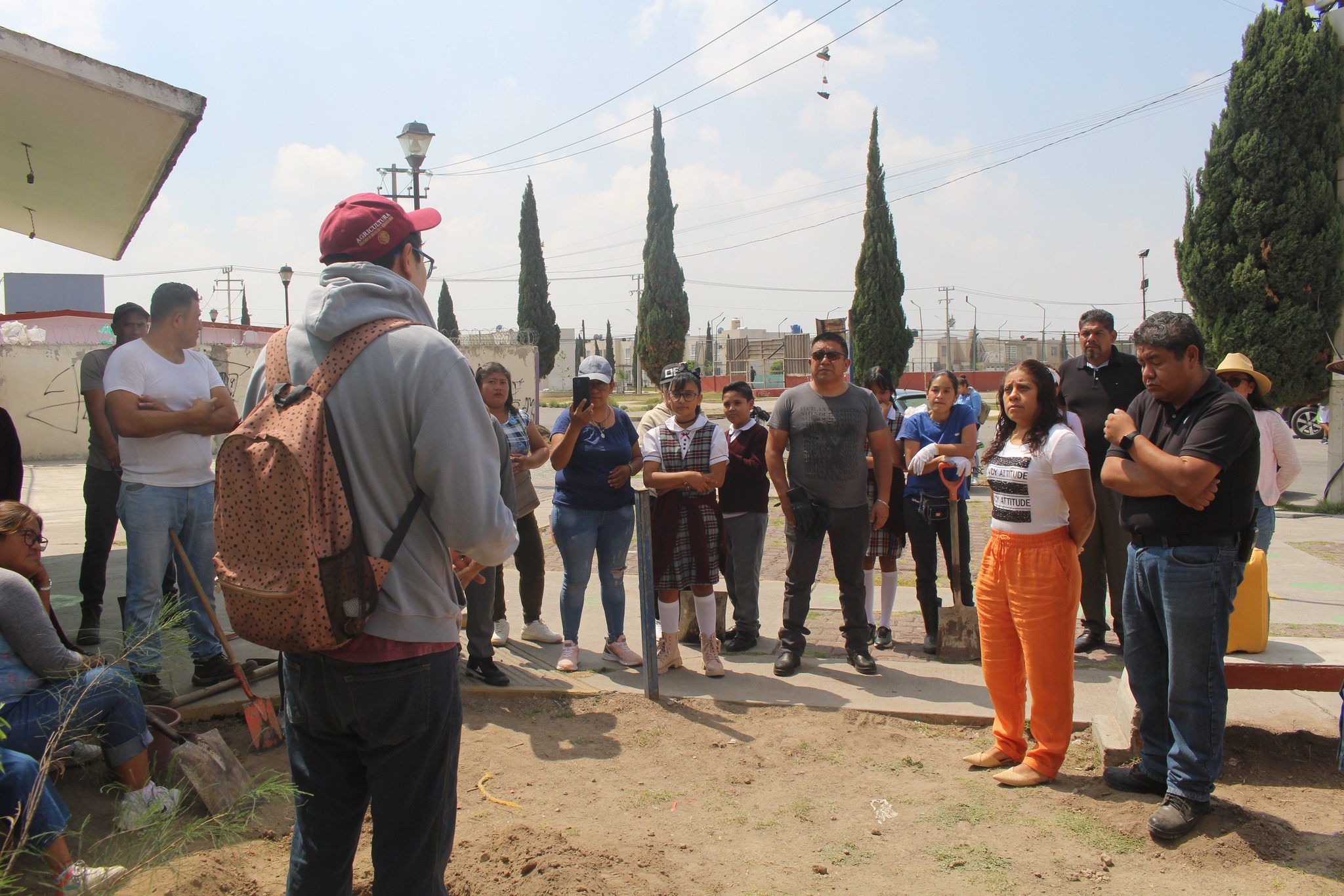 1688587902 882 ¡¡¡PROGRAMA DE REFORESTACION EN ESCUELA PRIMARIA LEONA VICARIO DE SANTA