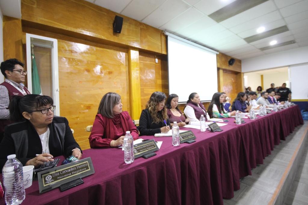 1688683783 908 EN CABILDO ABIERTO RECONOCEN EL TRABAJO DEL H AYUNTAMIENTO DE