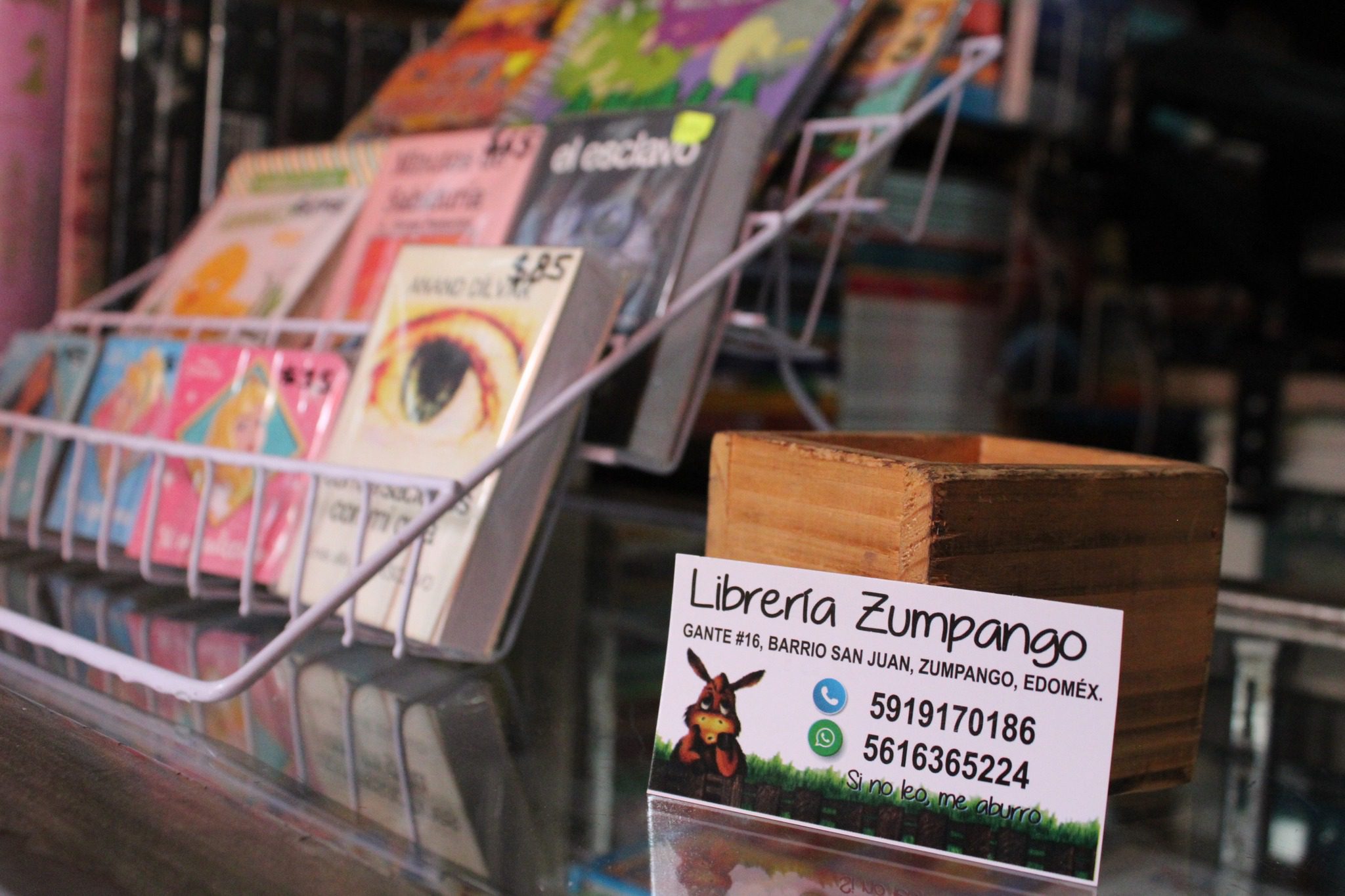 1688685325 834 La emblematica Libreria Zumpango ubicada en Calle Gante 16 Barrio