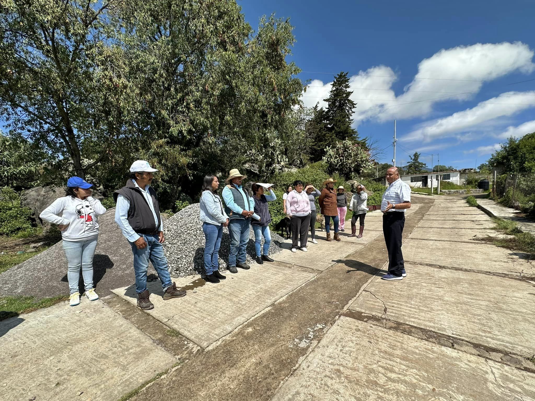 1688773908 527 En el Ejido de Providencia el Presidente Municipal Jesus Cedillo