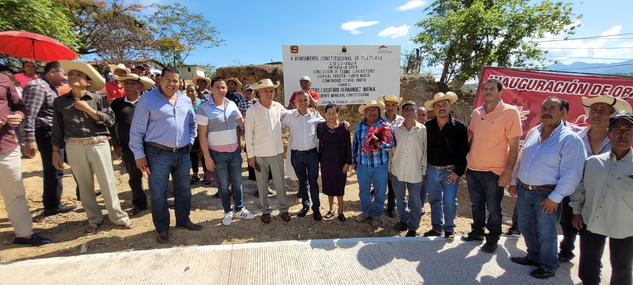 1688820799 644 Inauguramos pavimentacion de carretera en Corral Parota