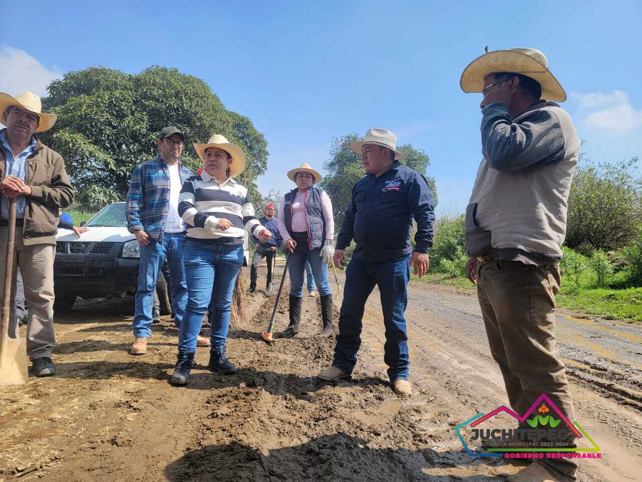 1688838143 920 MantenimientoDeCaminos El Gobierno Municipal presididopor la Lic Marisol