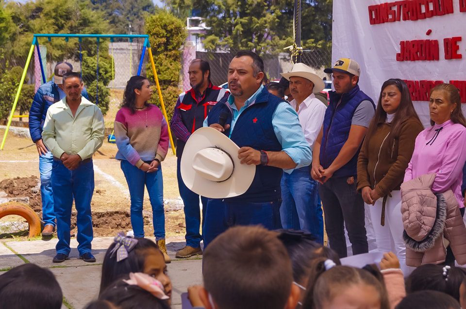 1688847385 474 En el Jardin de Ninos Gerardo Murillo de San Martin