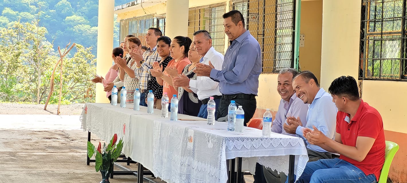 1689017824 Participamos en los Honores de la escuela secundaria Hernando de