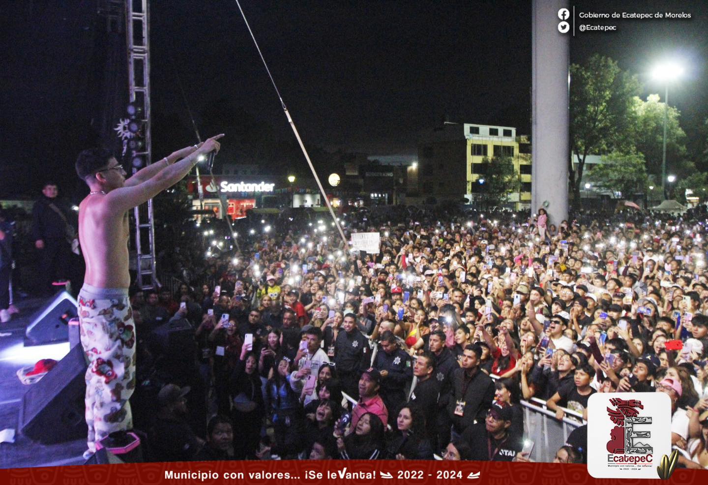 1689019946 453 Mas de 10 mil jovenes se dieron cita en la