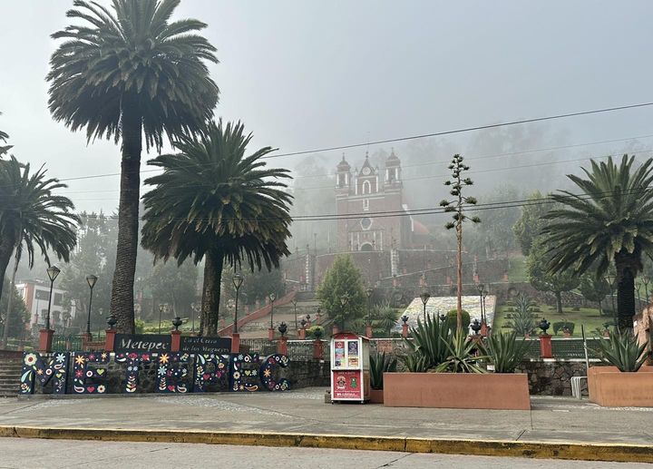 1689087217 Martes de neblina y frio en Metepec