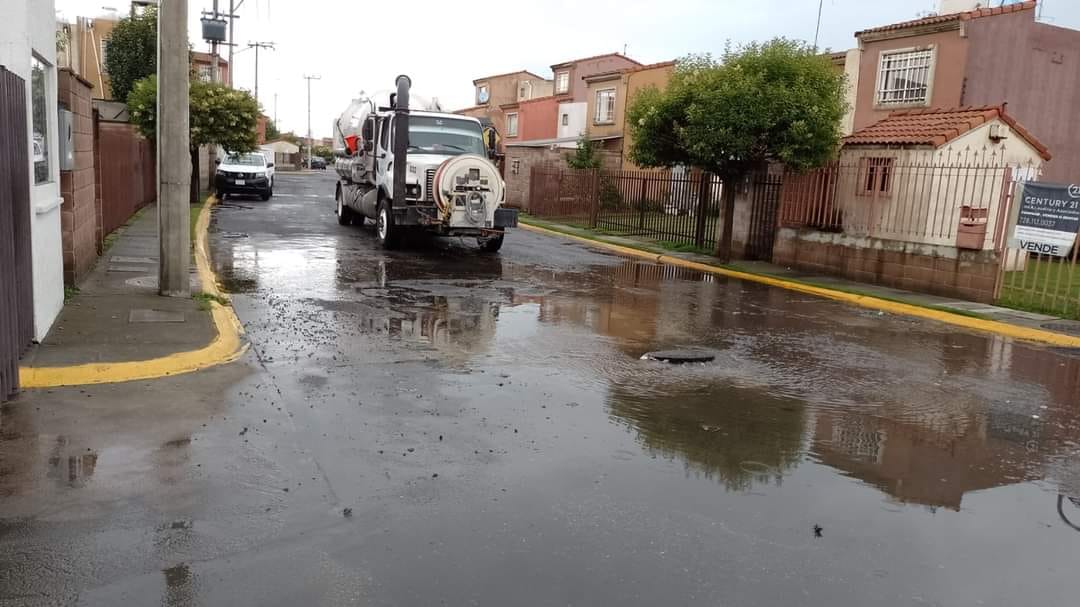 1689087446 283 Despues de las intensas lluvias el equipo de vactor de