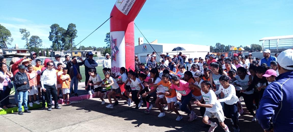 1689166097 538 Cerca de 200 alumnos de diferentes escuelas de educacion basica