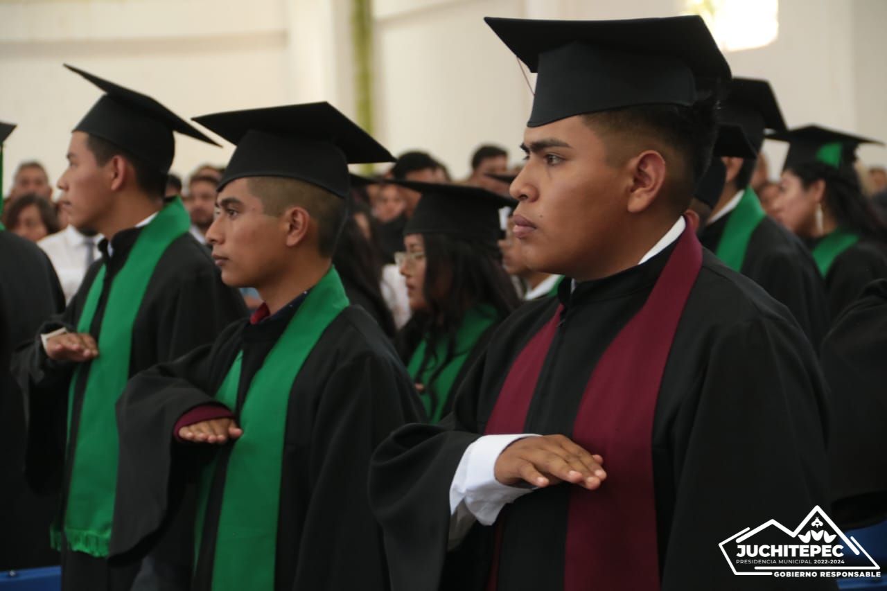 1689193944 197 Graduacion La Presidenta Municipal Marisol Nava Linares como invitada