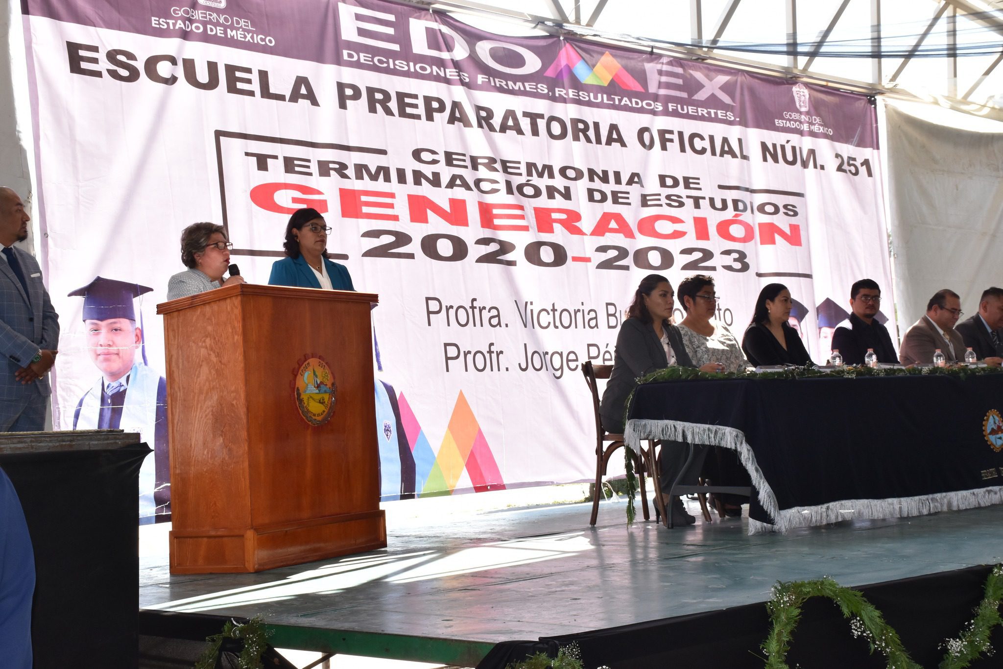 1689199662 910 Nuestra felicitacion a los alumnos graduados de la Escuela Preparatoria