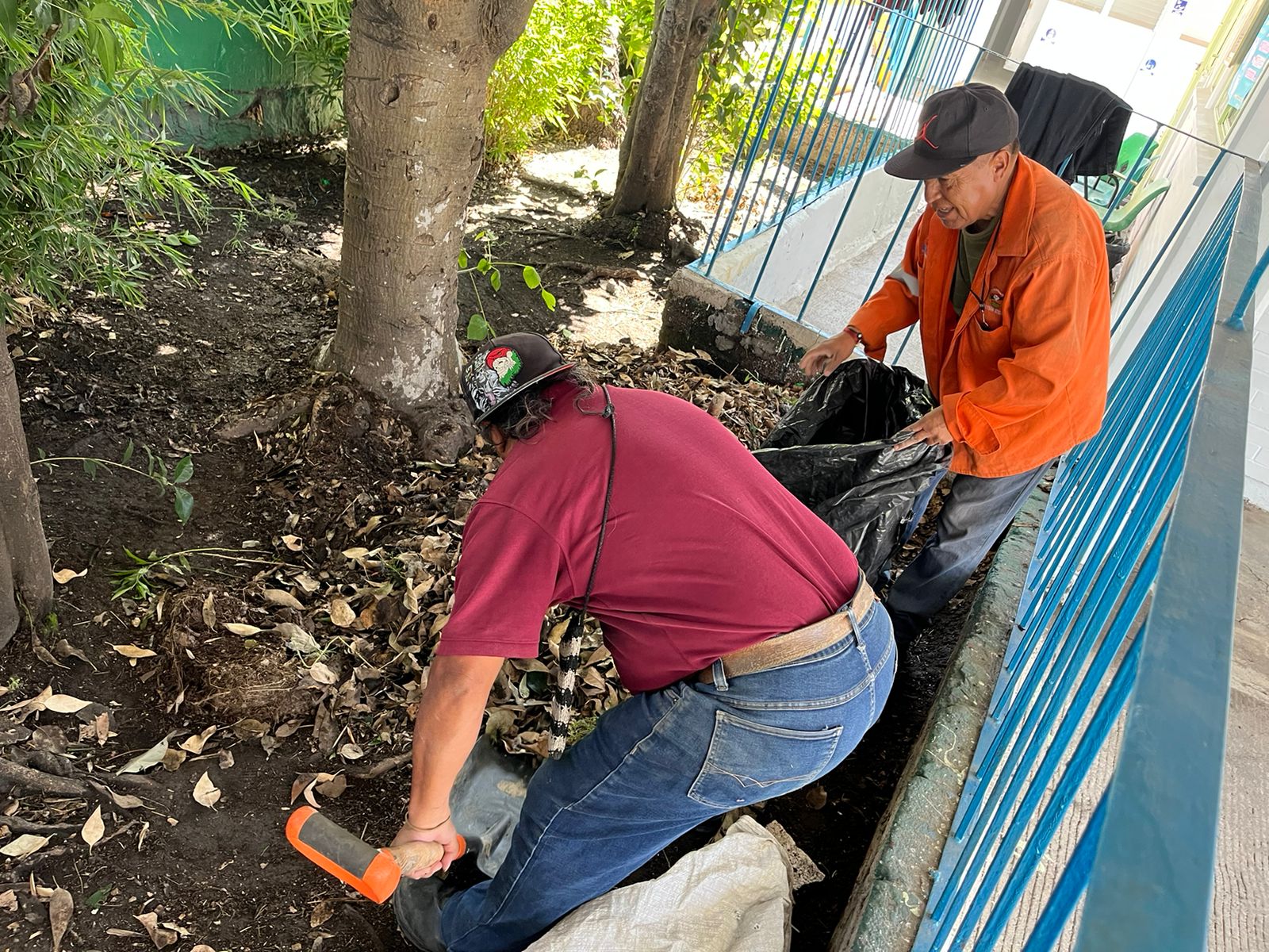 1689978440 420 Personal de ServiciosPublicos realizo trabajos de barrido y poda de