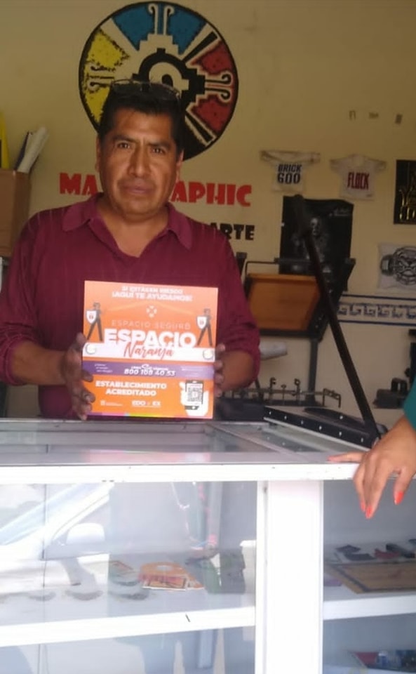 1690123827 461 Por la manana hicimos entrega de placas de Espacios Naranja