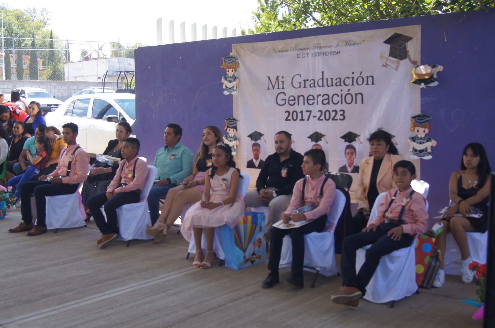 1690126199 358 RECONOCE ALCALDESA A ALUMNOS DESTACADOS EN SAN FRANCISCO ACAZUCHITLALTONGO