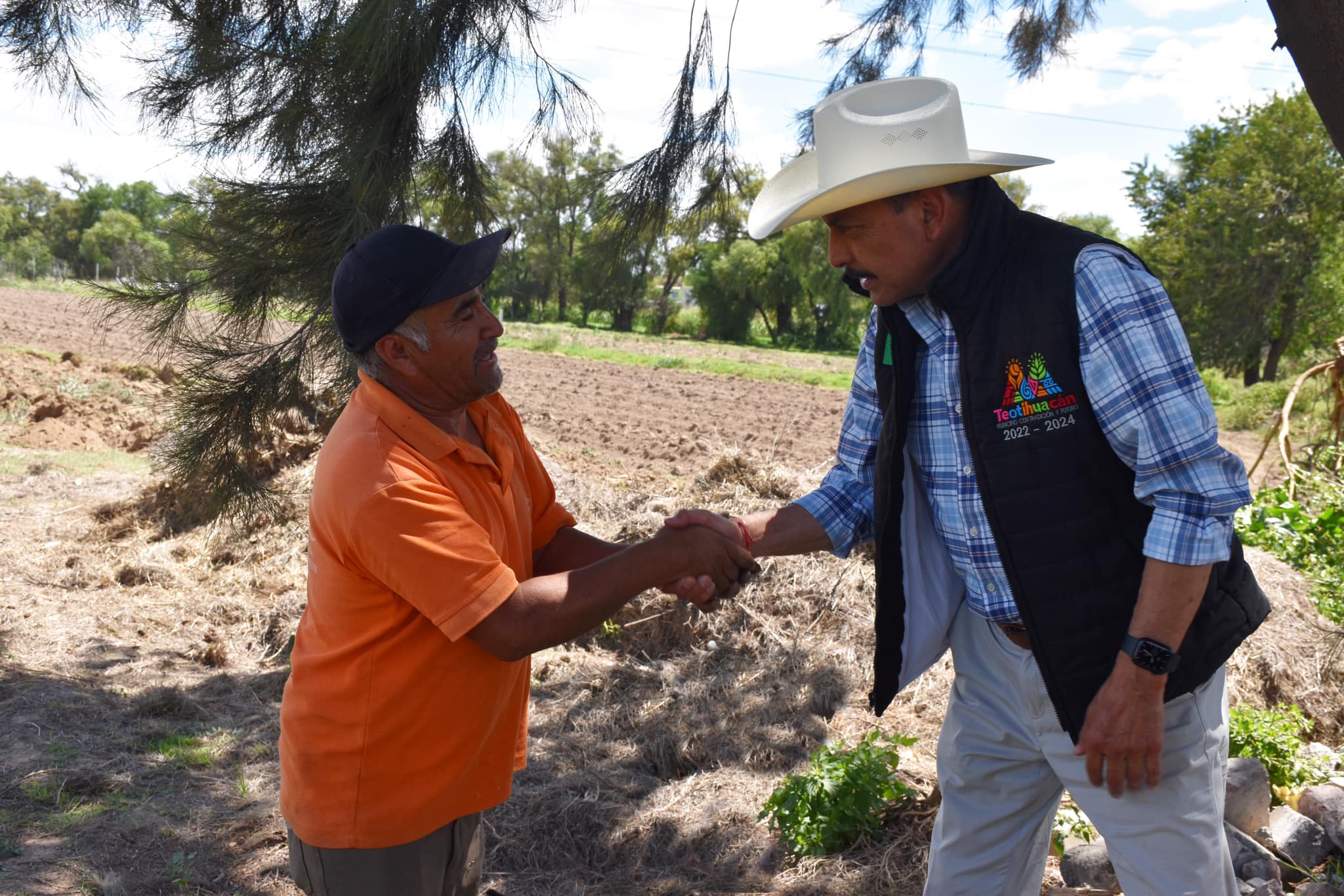 1690150768 681 En un recorrido por las comunidades del municipio el Presidente