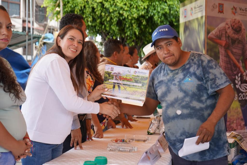 1690200852 479 Realizamos la entrega de la primer etapa del programa MEJORES