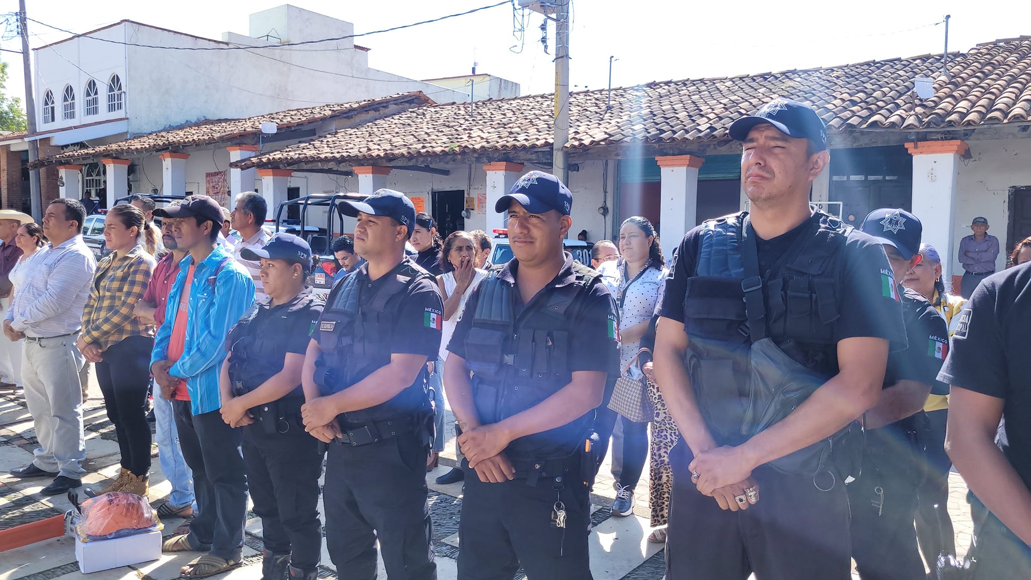 1690205298 712 Realizamos honores a nuestro emblema nacional