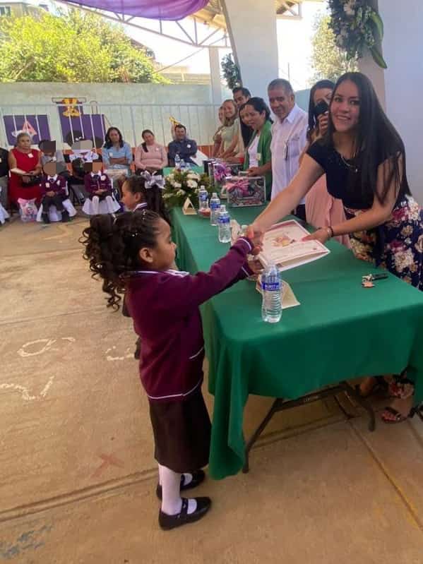 1690215522 597 Ceremonia de entrega de reconocimientos del Preescolar Amado Nervo de