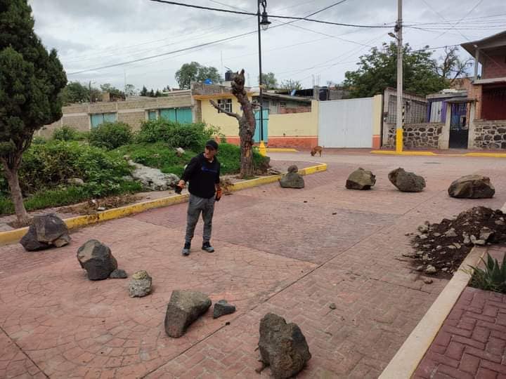 1690295093 602 RetiroDeEscombro El Gobierno Municipal realiza el retiro de escombro y