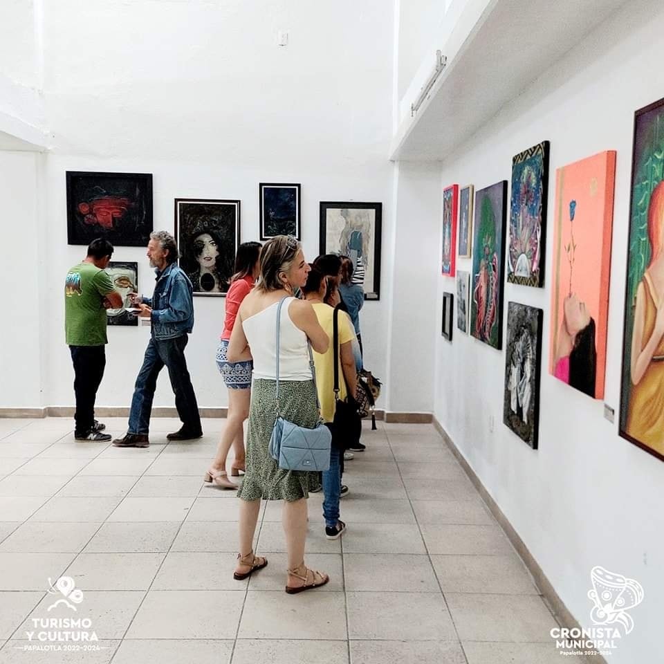 1690404101 991 exposiciondeverano Visita la muestra plastica de artistas emergentes y