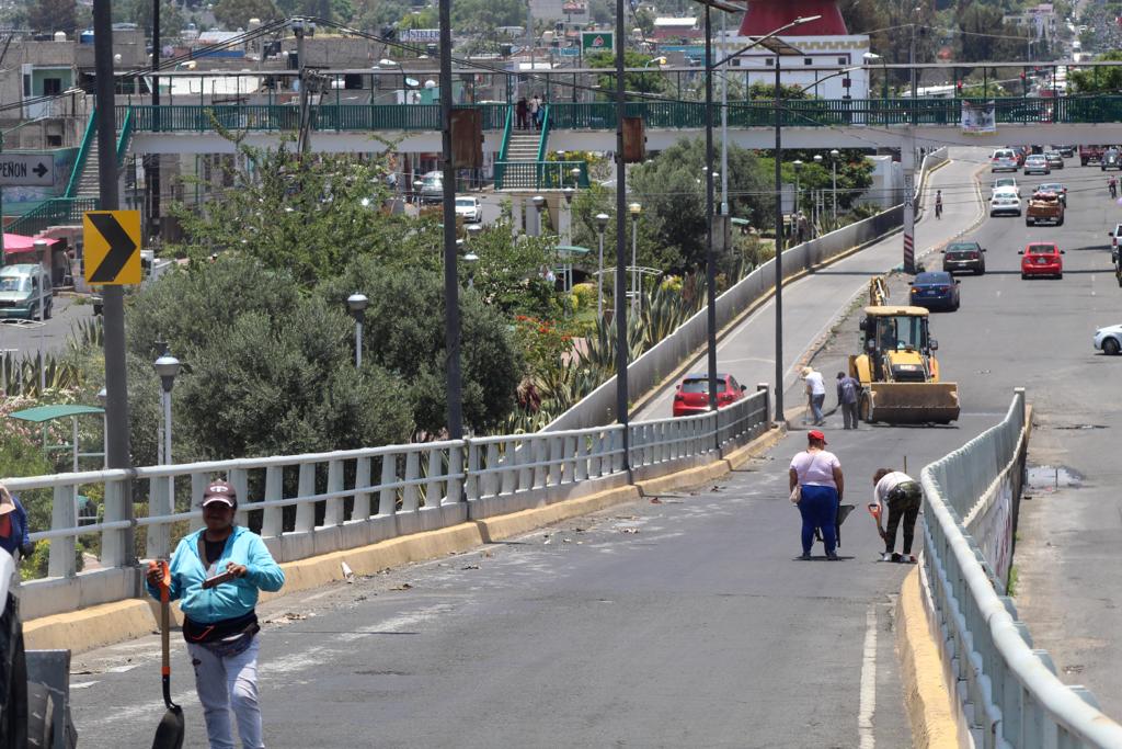 1690408259 574 GOBIERNO DE CHIMALHUACAN RETIRA DESECHOS DE DISTRIBUIDOR VIAL XOCHIACA OBRERISMO