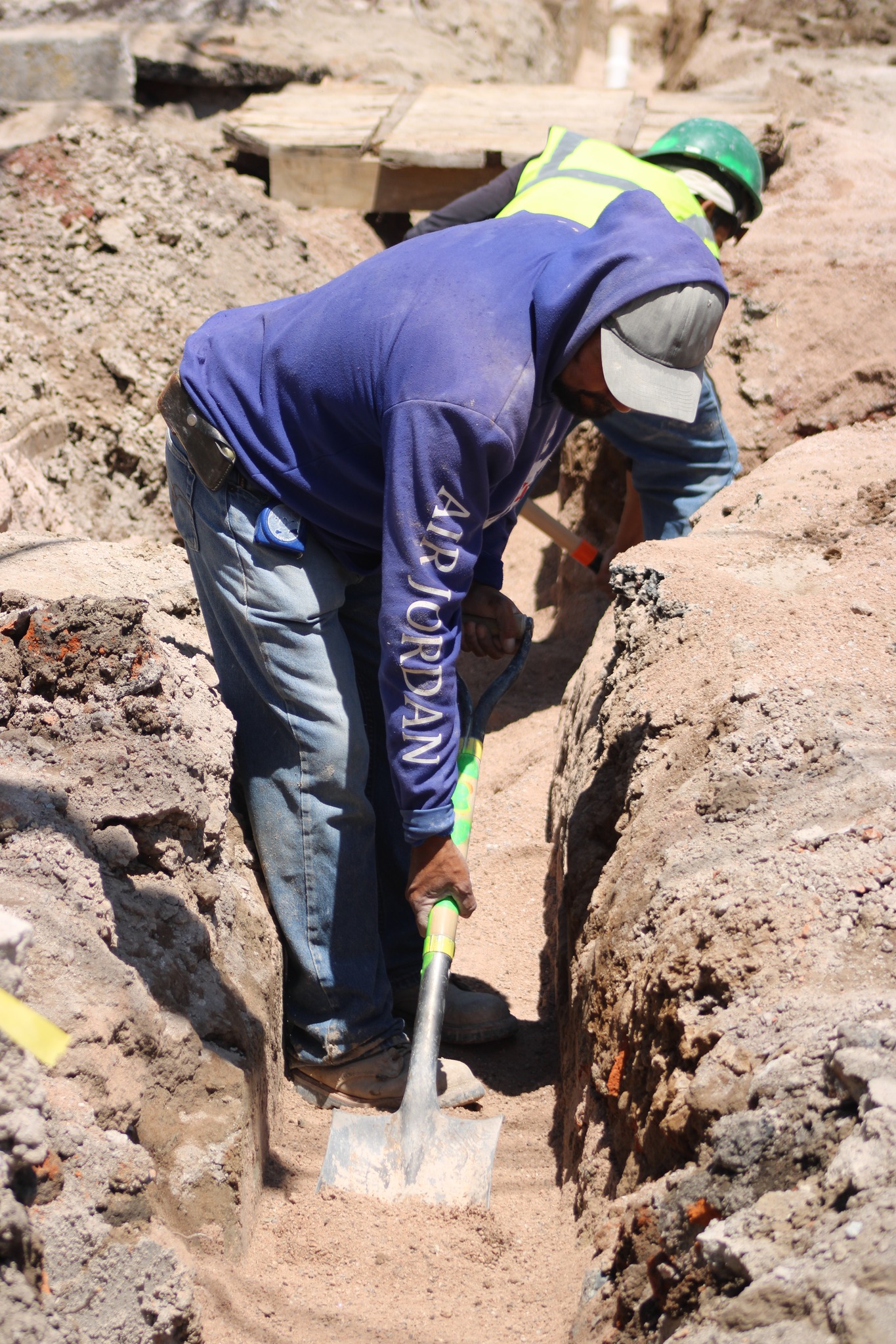 1690497517 675 SeguimosTransformandoTultitlan SeTrabajaEn Pavimentacion con concreto hidra